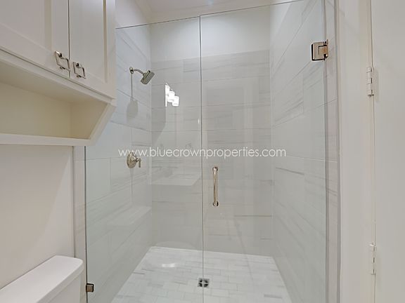 4th image of 4417 Emerson Ave