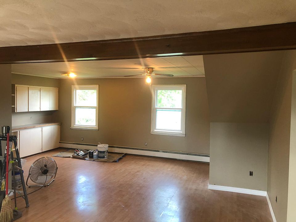 2nd image of 1806 Gardner St #2