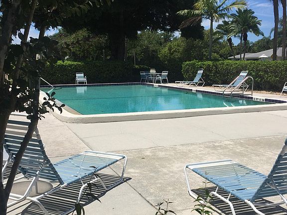 3rd image of 7193 W Country Club Dr N