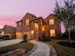 19627 Mills Glen Dr, Cypress, TX 77433