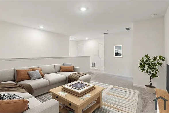 2582 Grey Hawk Dr — Photo 6