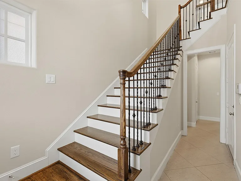 2707 Cohn Trl — Photo 7