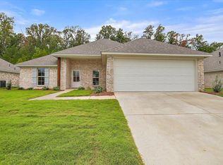 558 Stone Brook Pl, Brandon, MS 39042