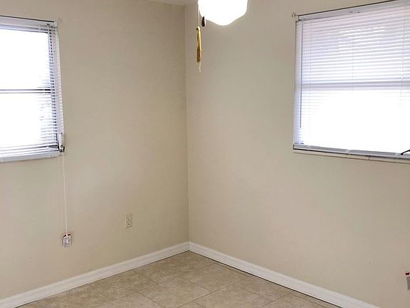 4th image of 3803 Coral Dr