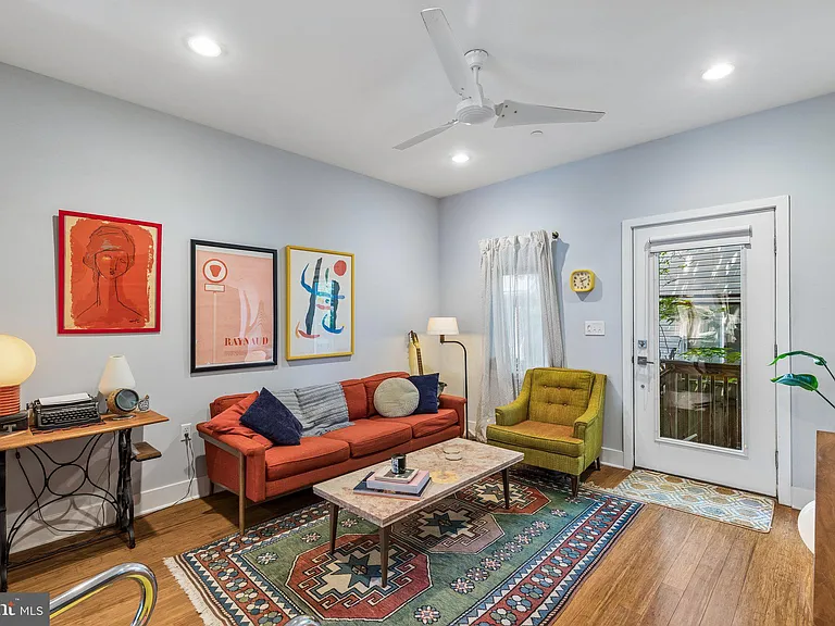 1449 S Bouvier St — Photo 14