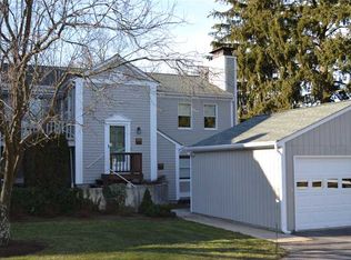 533 High Meadow Ct, Bristol, RI 02809