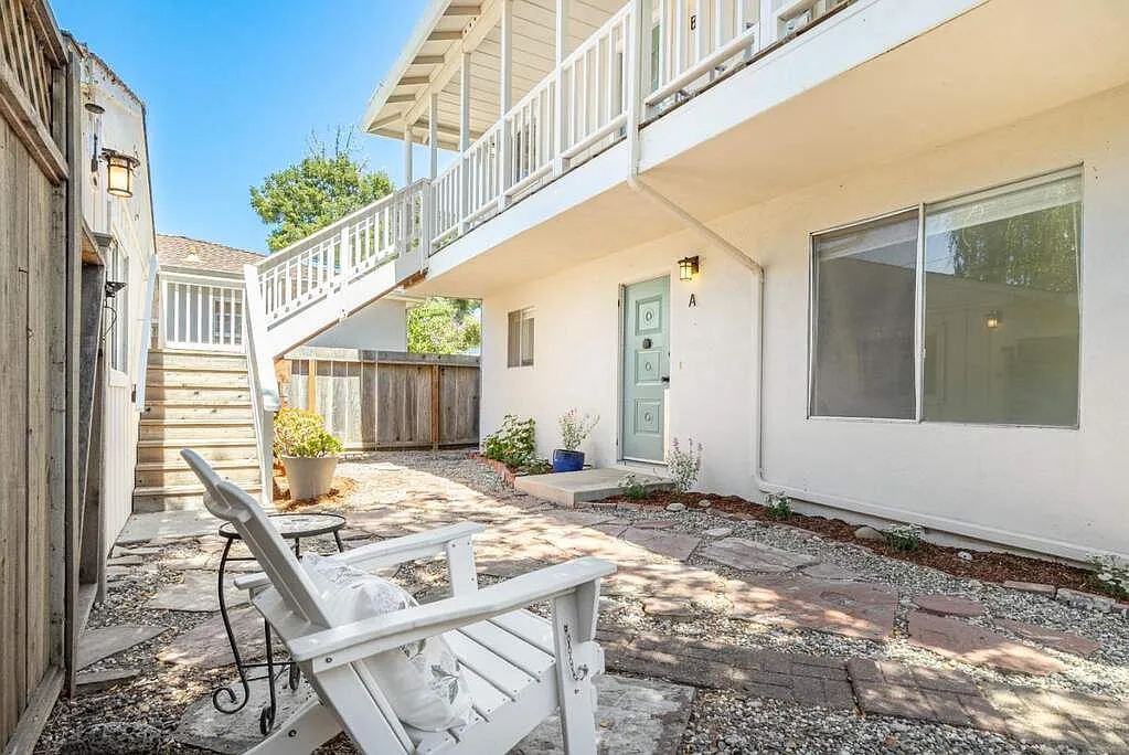 2 bed, 1200 sqft, $4,900 — Photo 2