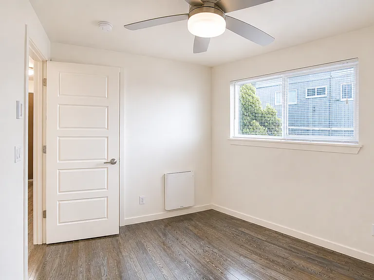 Whiterock Apartments — Photo 29