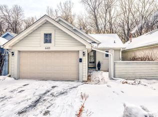 6467 13th St N, Oakdale, MN 55128