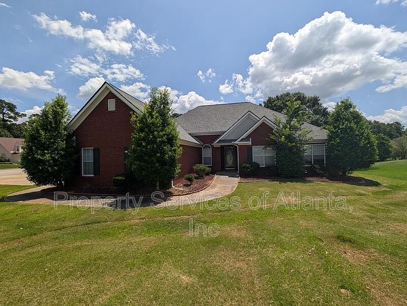 1st image of 101 Moss Pointe Dr