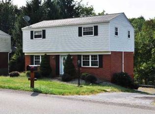 2909 Greenfield Rd, Glenshaw, PA 15116