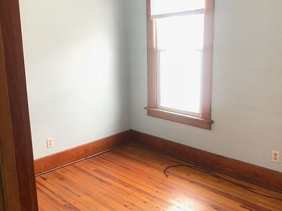 5th image of 227 Geary St #2