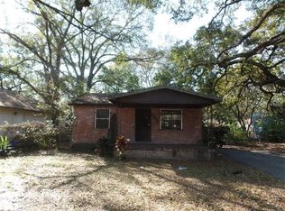2606 W Powhatan Ave, Tampa, FL 33614