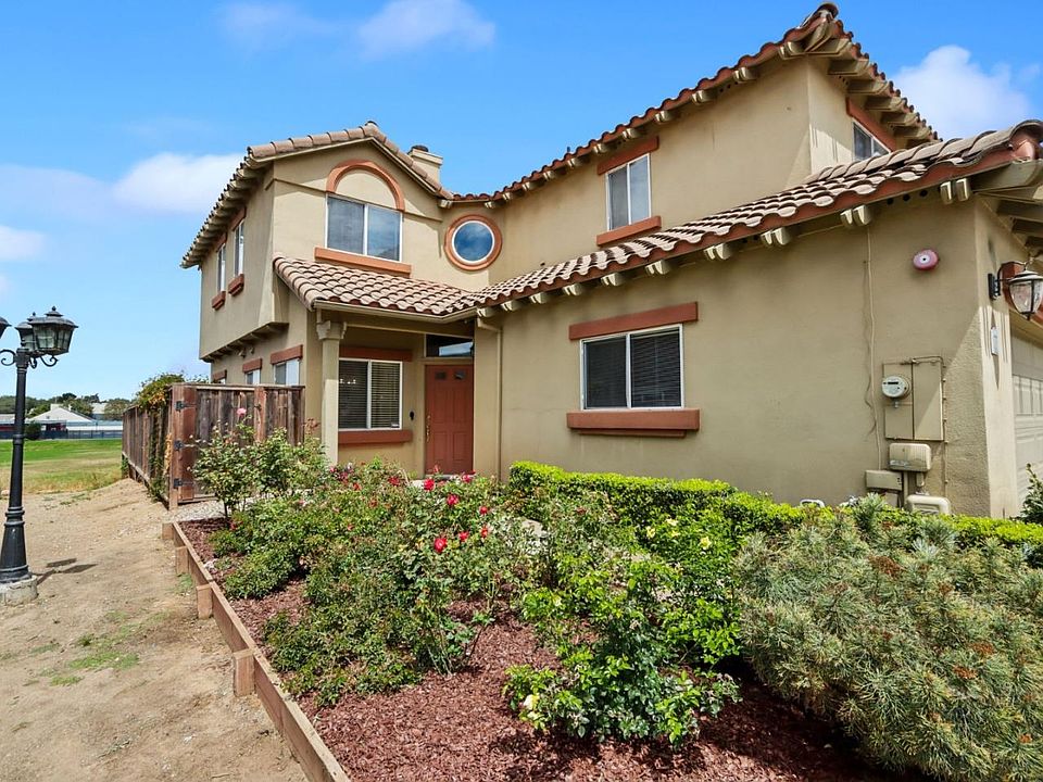 1st image of 949 Nantucket Blvd Unit 9