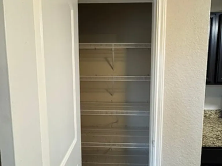 2906 Lavender Mdw — Photo 11