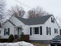2nd image of 207 Lincoln St
