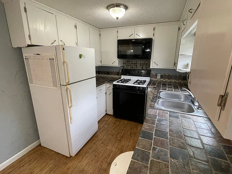 472595 Highway 100 — Photo 21