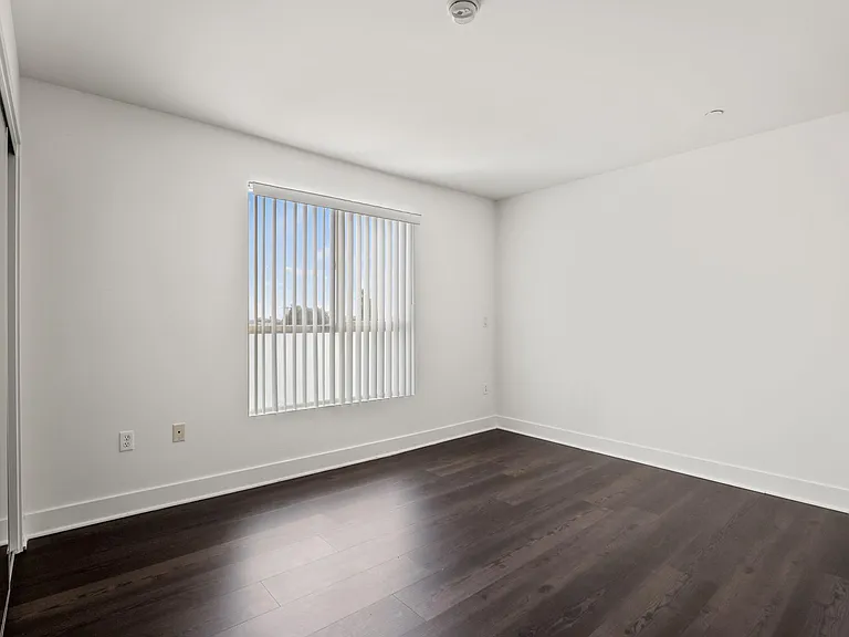 Hall bedroom #1