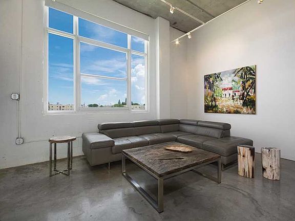 3rd image of 250 NW 23rd St Unit 201
