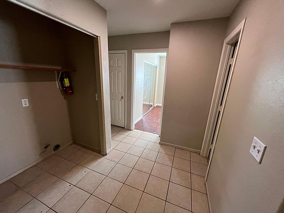 5th image of 13723 Susan Way #A