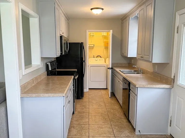 2942 Sinbad Dr — Photo 3
