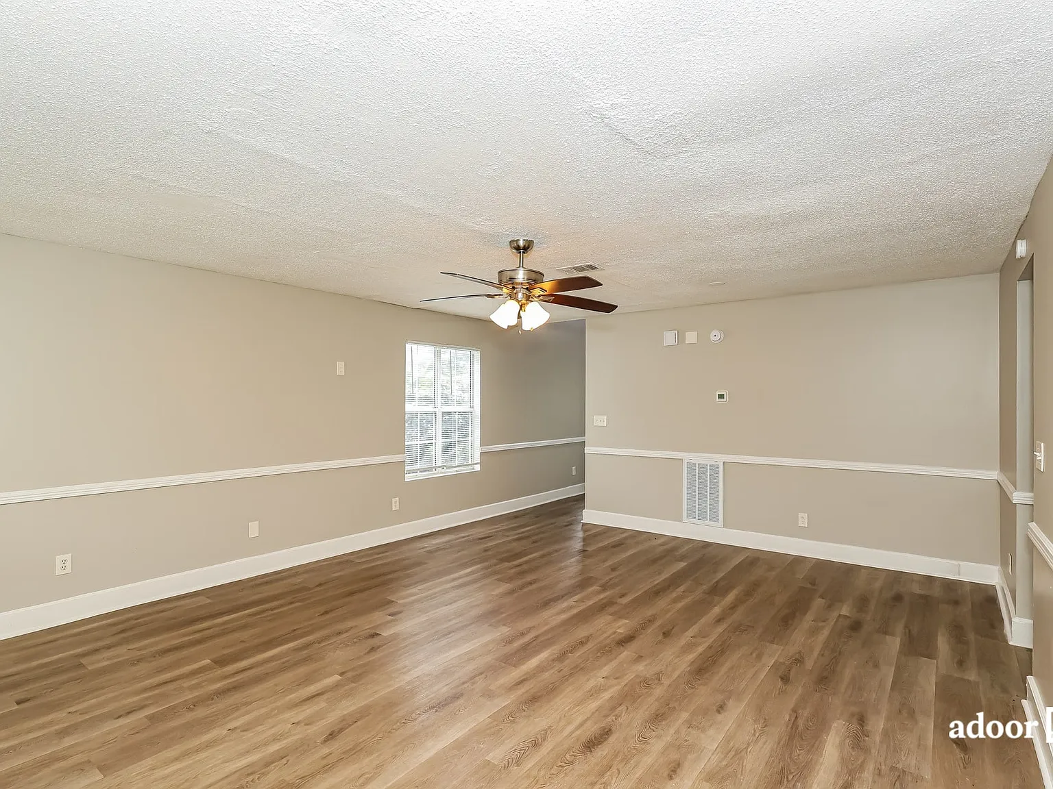 3 bed, 2.5 bath, 1845 sqft, $2,095 — Photo 4