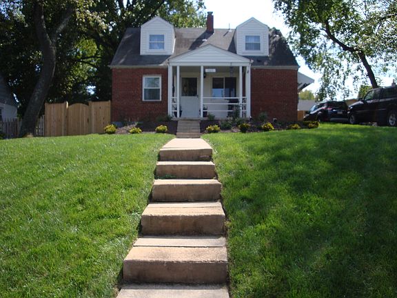 2nd image of 7211 Parkview Ave
