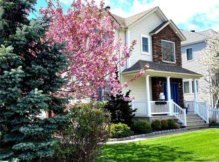 120 Neptune Pl, Massapequa, NY 11758