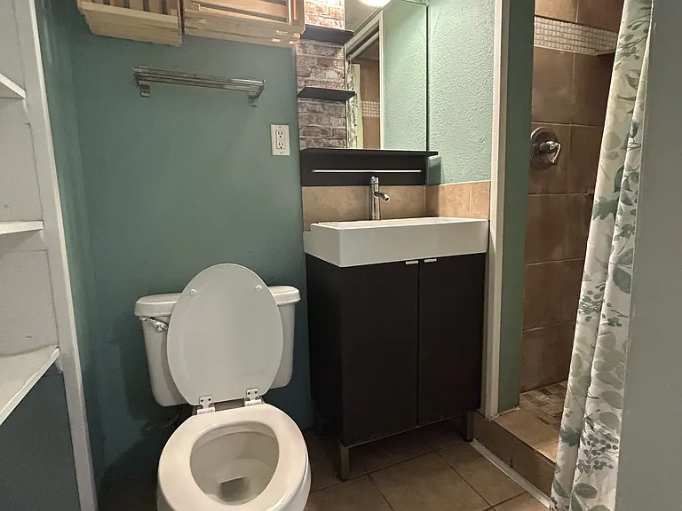601 Manitou Ave #8 — Photo 13