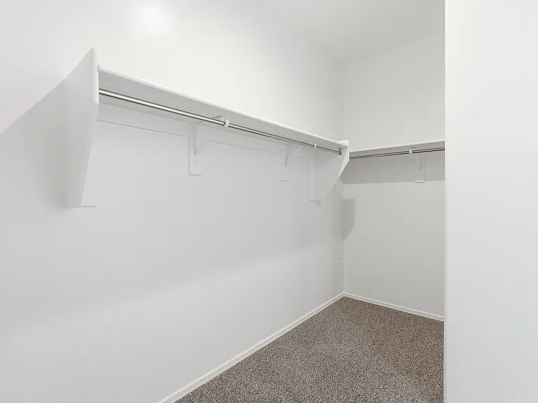 1575 E Fletcher Dr — Photo 23