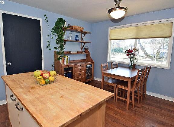 3rd image of 4217 NE 141st Ave