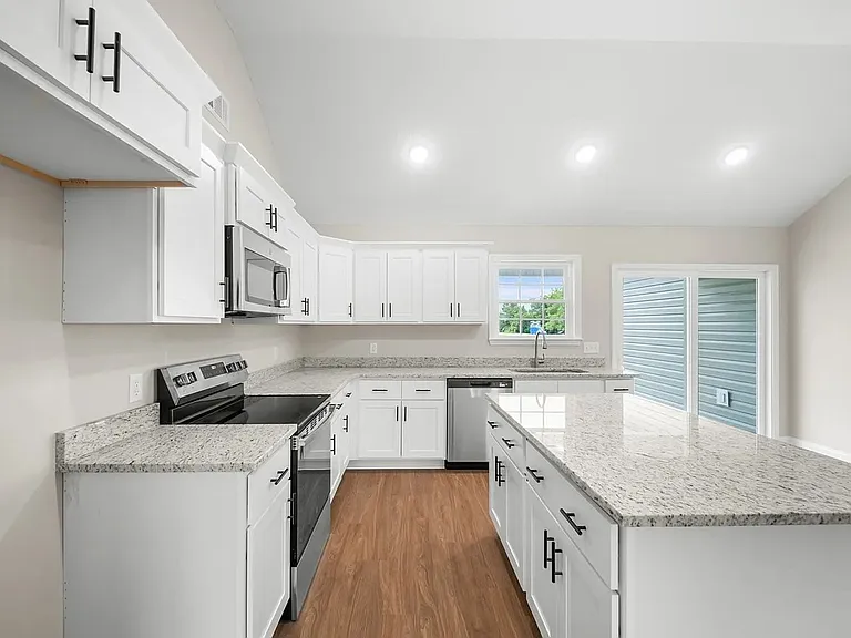 106 Enclave Ct — Photo 2