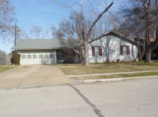 1029 Hadrian St, Irving, TX 75062