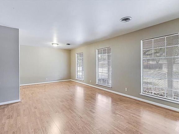 5th image of 4125 Meridian Pl