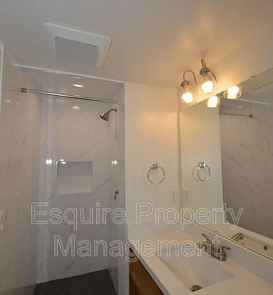 283 Calle Higuera — Photo 20