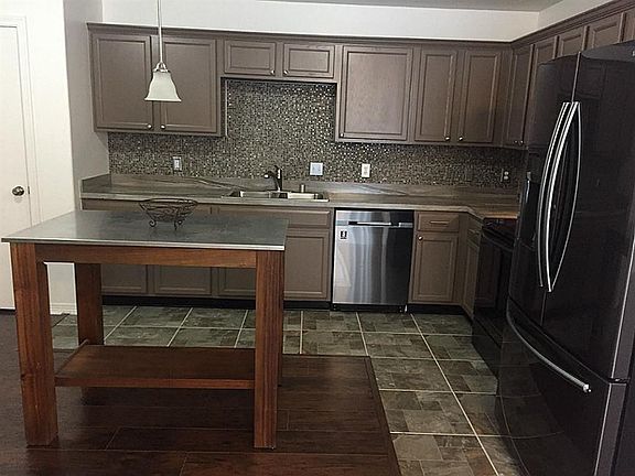 5th image of 7319 Village Lake Dr