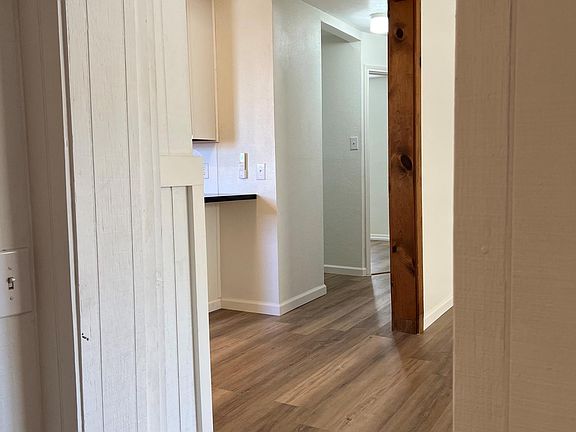 3rd image of 117 Sylvia St