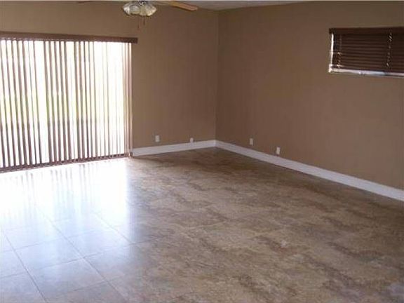 4th image of 9051 NW 35th Pl
