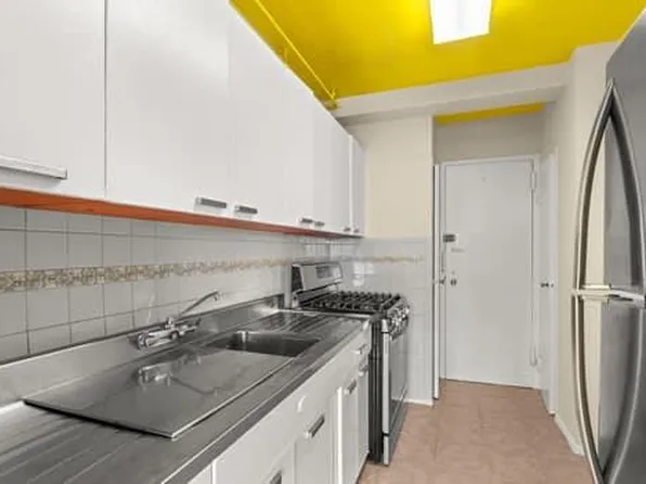 4 Fordham Hill Oval #12B, Bronx, NY 10468