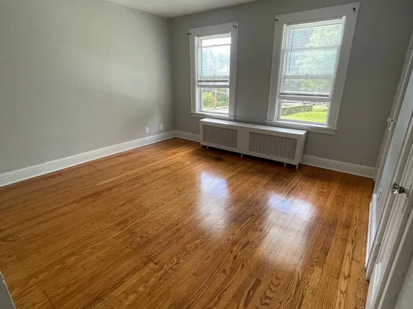 115 Ryckman Ave APT 2R, Albany, NY 12208