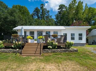 611 Lakeshore Dr, Oneonta, AL 35121