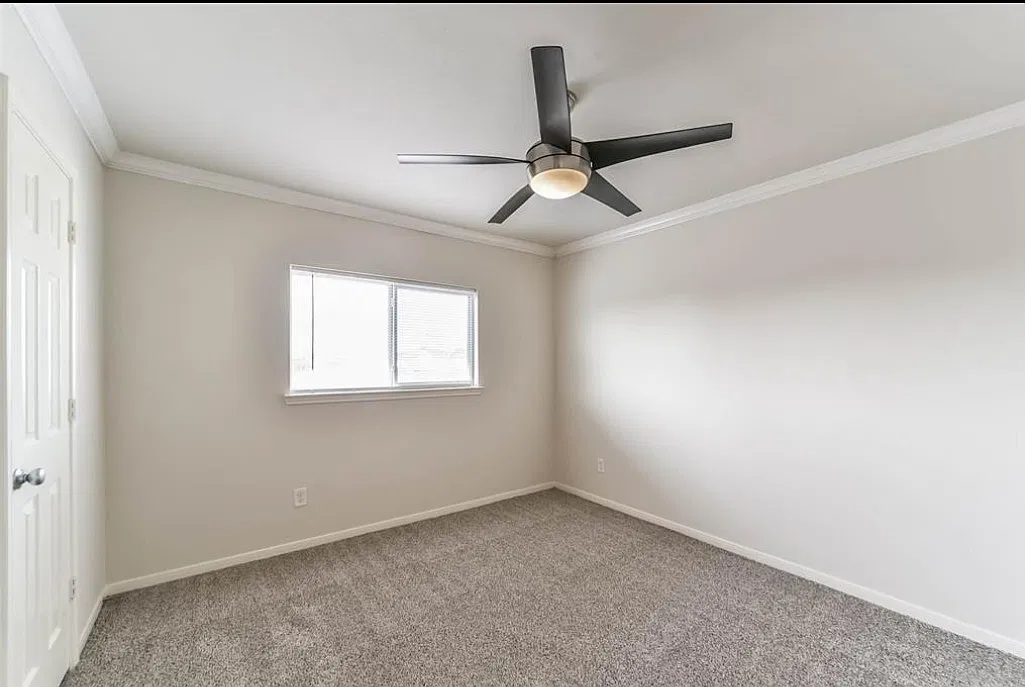 5 bed, 2316 sqft, $2,600 — Photo 3