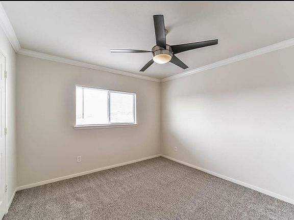 3rd image of 20607 Providence Point Dr