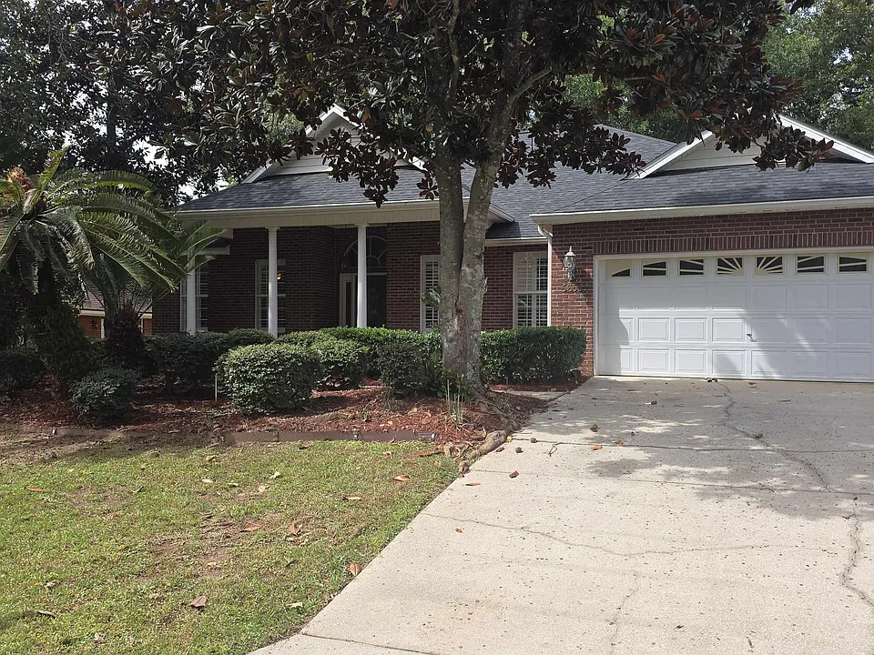 5655 Sioux Dr