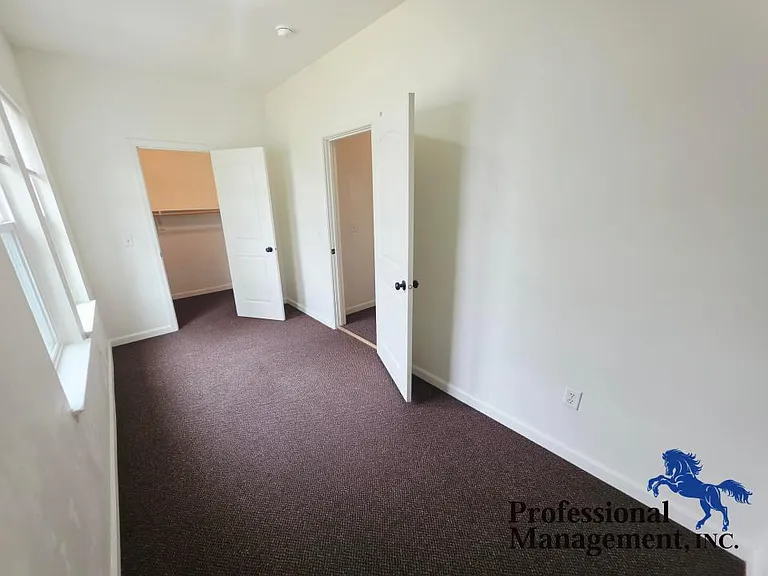 4115 State Ave — Photo 8