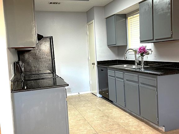 5th image of 8542 James Ct