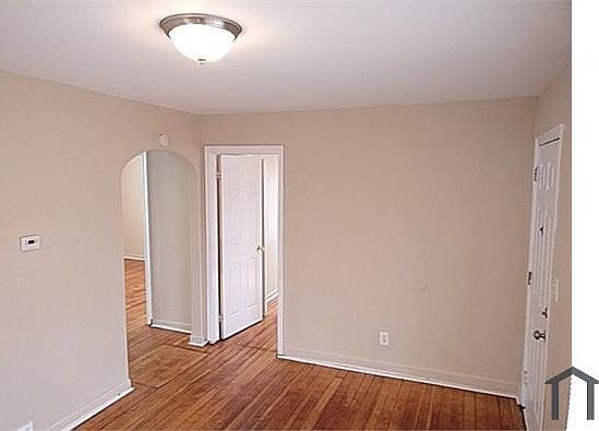 3rd image of 25659 Penn St