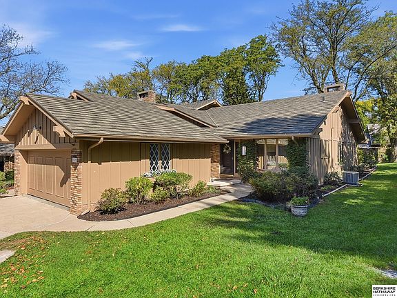 2nd image of 10262 Fieldcrest Dr