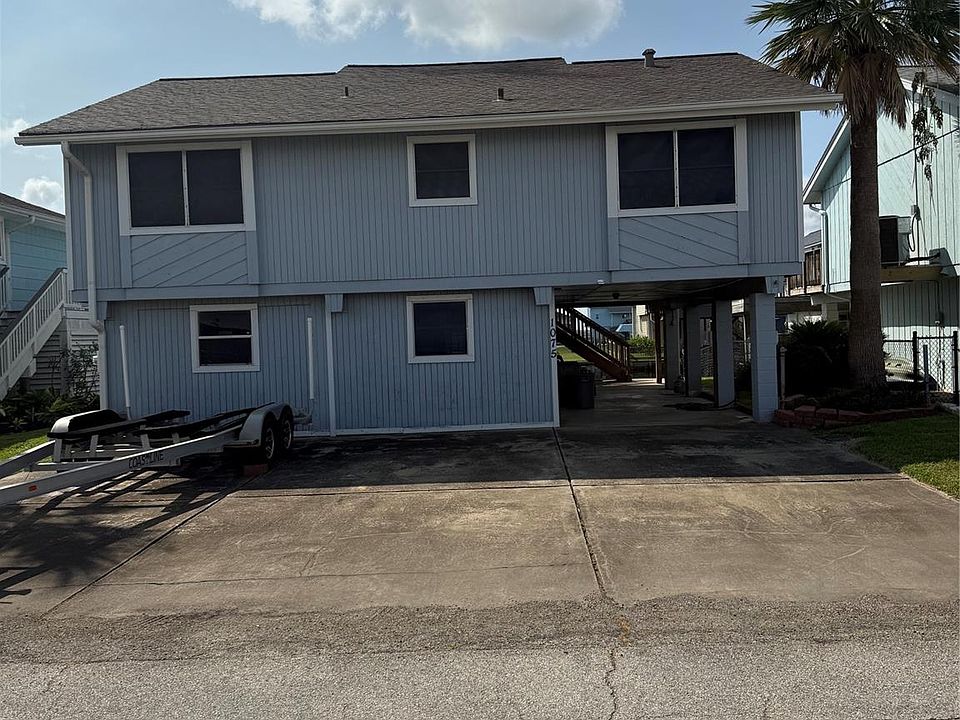 1st image of 1075 Redfish St