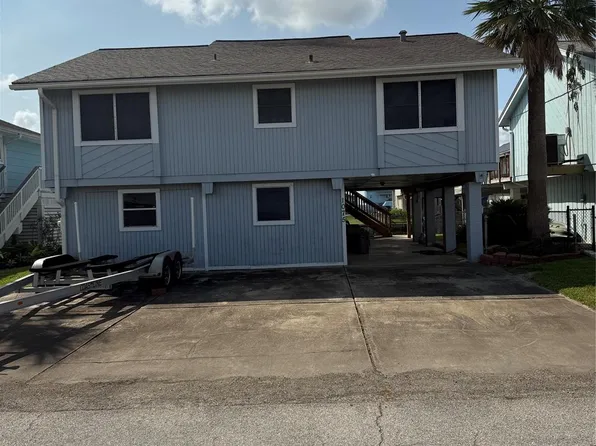 1075 Redfish St, Bayou Vista, TX 77563